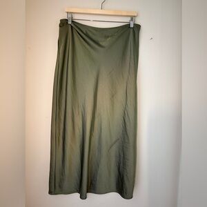 Old Navy olive satin skirt